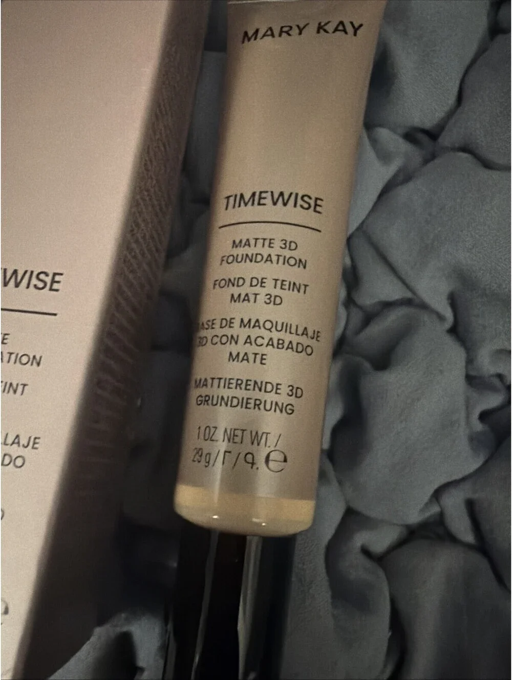Mary Kay TimeWise Matte 3D Foundation, Matte Effect, Medium 7 MOY 7 HX16 210747